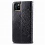 Flip futrola s reljefom mandale i ornamenata za iPhone 11 - crna