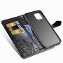 Flip futrola s reljefom mandale i ornamenata za iPhone 11 - crna
