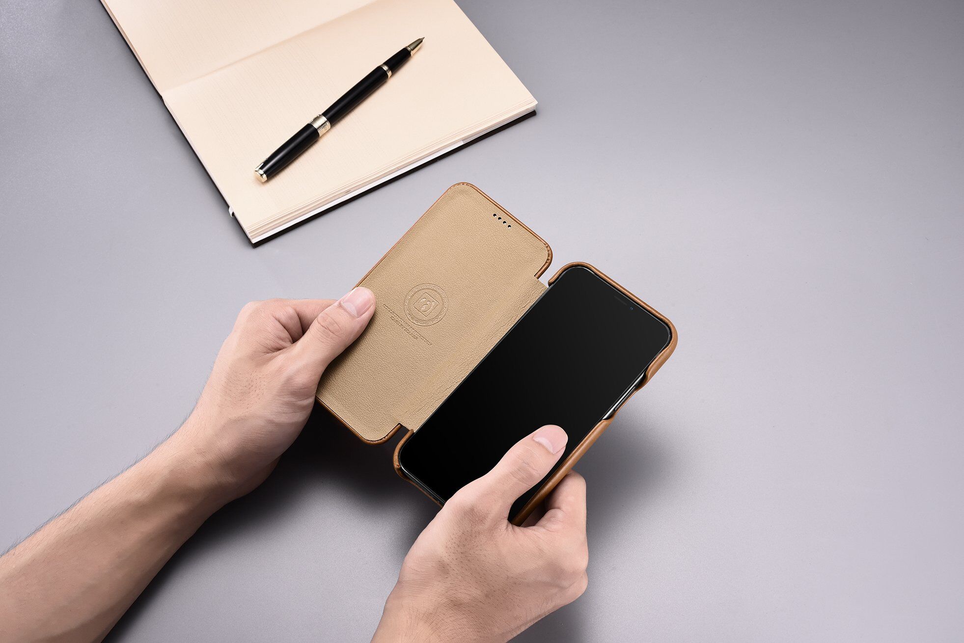 Icarer kožna flip futrola za iPhone 11 Pro Max - kakao smeđa