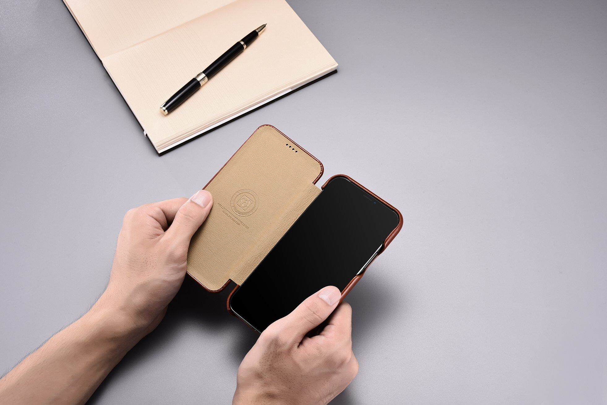 Icarer kožna flip futrola za iPhone 11 Pro - kakao smeđa