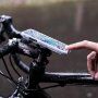 SP Connect Bike Bundle II držač i maskica za bicikl za iPhone 12 / 12 Pro - crni