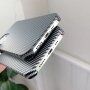 Zaštitna maska sa teksturom karbonskih vlakana za iPhone 13 Pro Max - sivo-crna