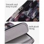 Torba s uzorkom plavog cvijeća za iPad do 13" / MacBook do 14" - crna